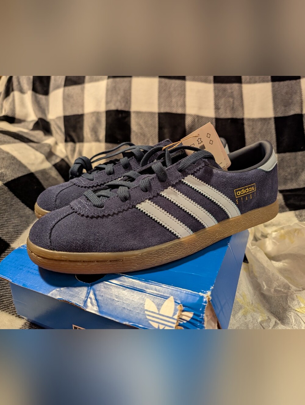 adidas Stadt Suede Sneakers Men's 9.5 Women's 10.5